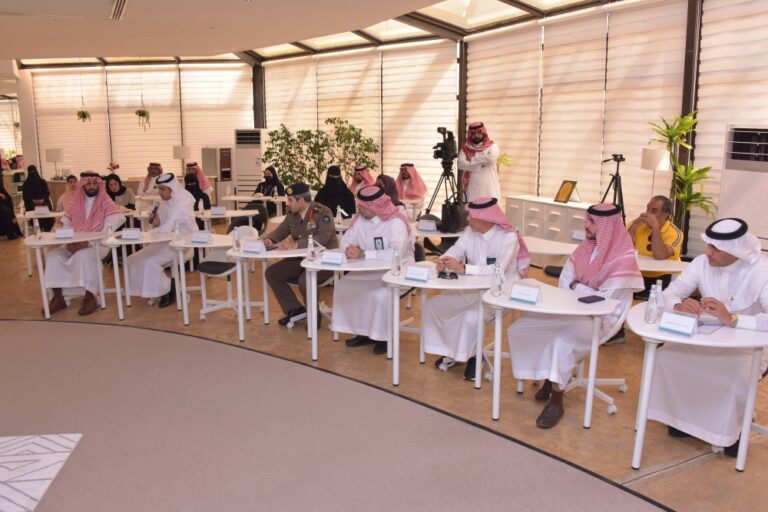 صور|-“ابصر”-يدشن-حملة-“ما-يعرف-عمر”-للتوعية-بسرطان-الثدي
