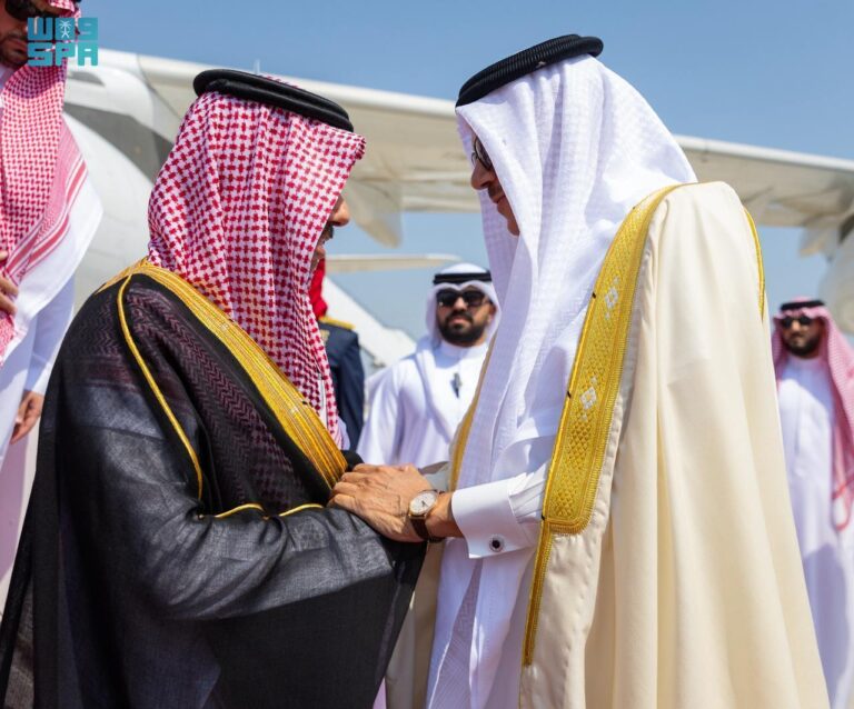 وزير-الخارجية-يصل-إلى-البحرين-لترؤس-اجتماع-اللجنة-التنفيذية-لمجلس-التنسيق-السعودي-البحريني