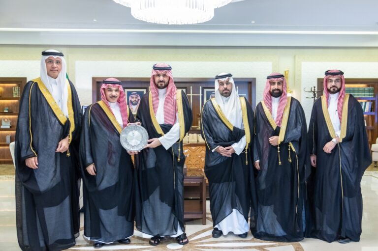 نائب-أمير-الشرقية-يشيد-بجهود-الاتحاد-السعودي-لكرة-اليد-ويبحث-خططه-التطويرية