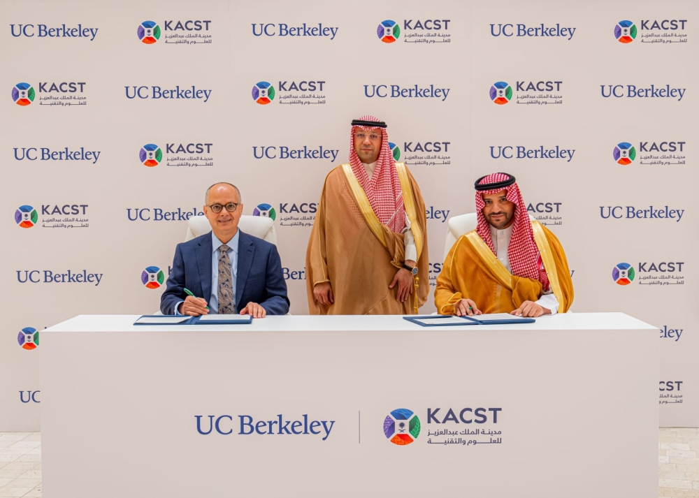 عاجل:-مؤسس-“الكيمياء-الشبكية”.-من-هو-العالم-السعودي-عمر-ياغي-الفائز-بجائزة-نوبل؟