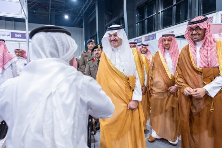 أمير-المنطقة-الشرقية-يدشّن-النسخة-الثامنة-من-معرض-الحرف-والأعمال-اليدوية