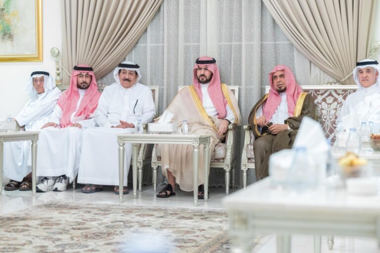 نائب-أمير-المنطقة-الشرقية-يقدم-التعازي-لأسرة-الرميح