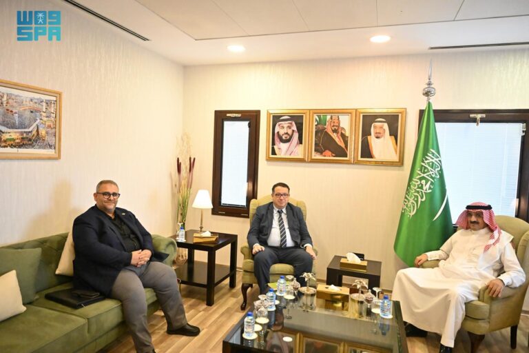 سفير-خادم-الحرمين-لدى-تونس-يستقبل-ممثلين-عن-منظمة-العمل-الدولية