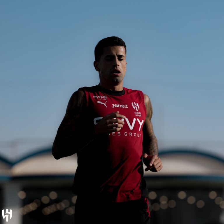 الإصابات-تهدد-الهلال