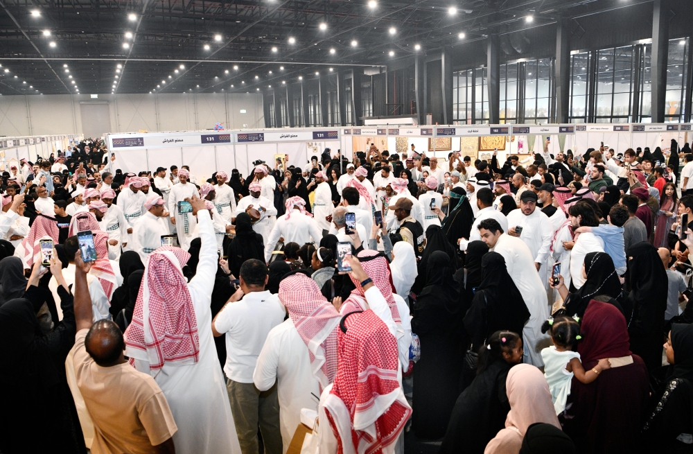 أعمال-يدوية-تتحول-إلى-دخلٍ-مستدام-في-معرض-الحرف-بالخبر