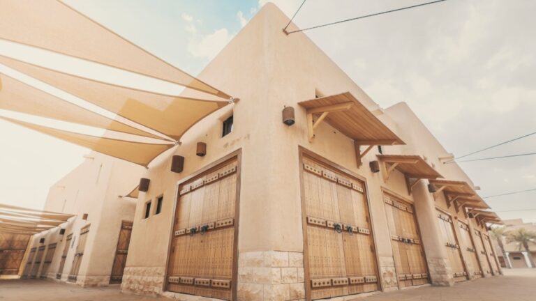 حي-الدحو-في-الرياض.-نافذة-على-التراث-العريق-وملامح-الهوية-النجدية