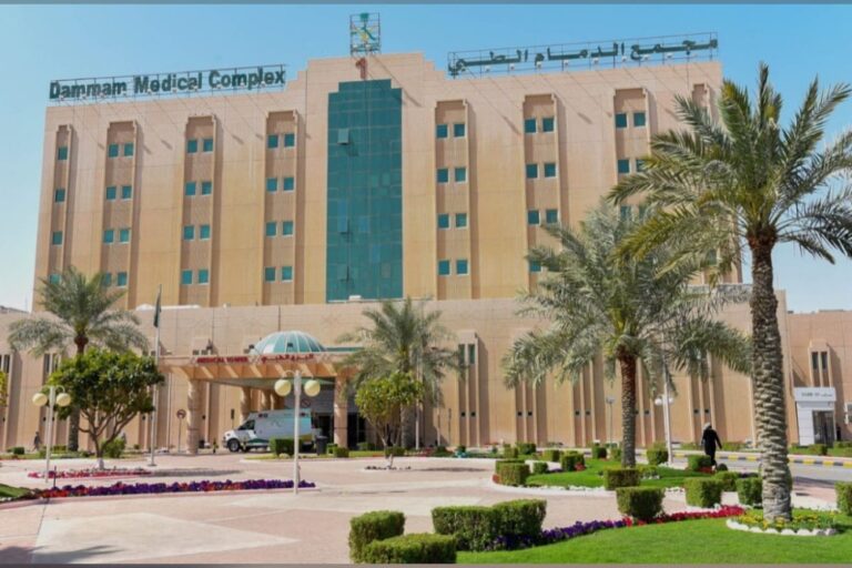 استئصال-ورم-ضخم-متشابك-مع-القلب-والشريان-الأورطي-بالدمام