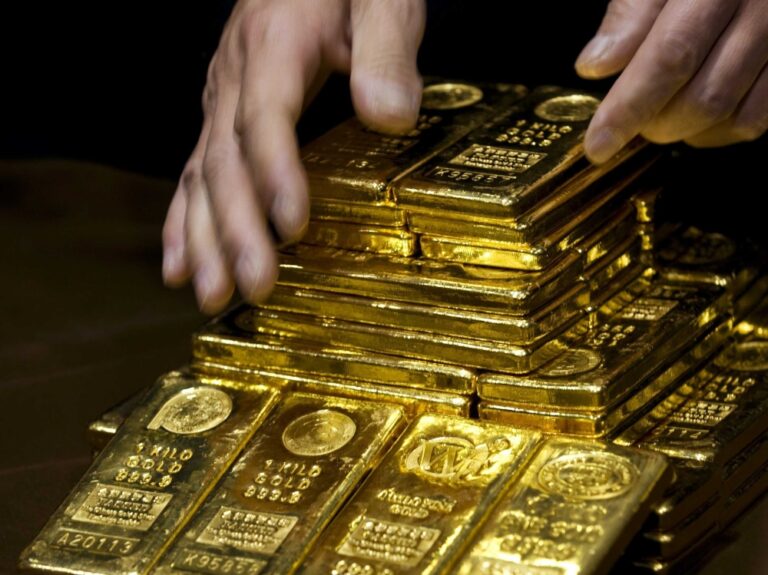 الذهب-يسقط-من-مستوى-4-آلاف-دولار-ويسجل-أدنى-سعر-في-3-أسابيع-#عاجل