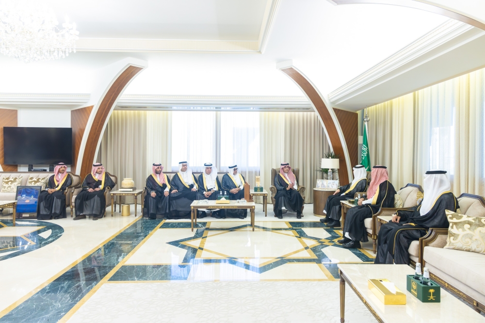 أمير-الشرقية-يستقبل-رئيس-مجلس-إدارة-نادي-الفتح 