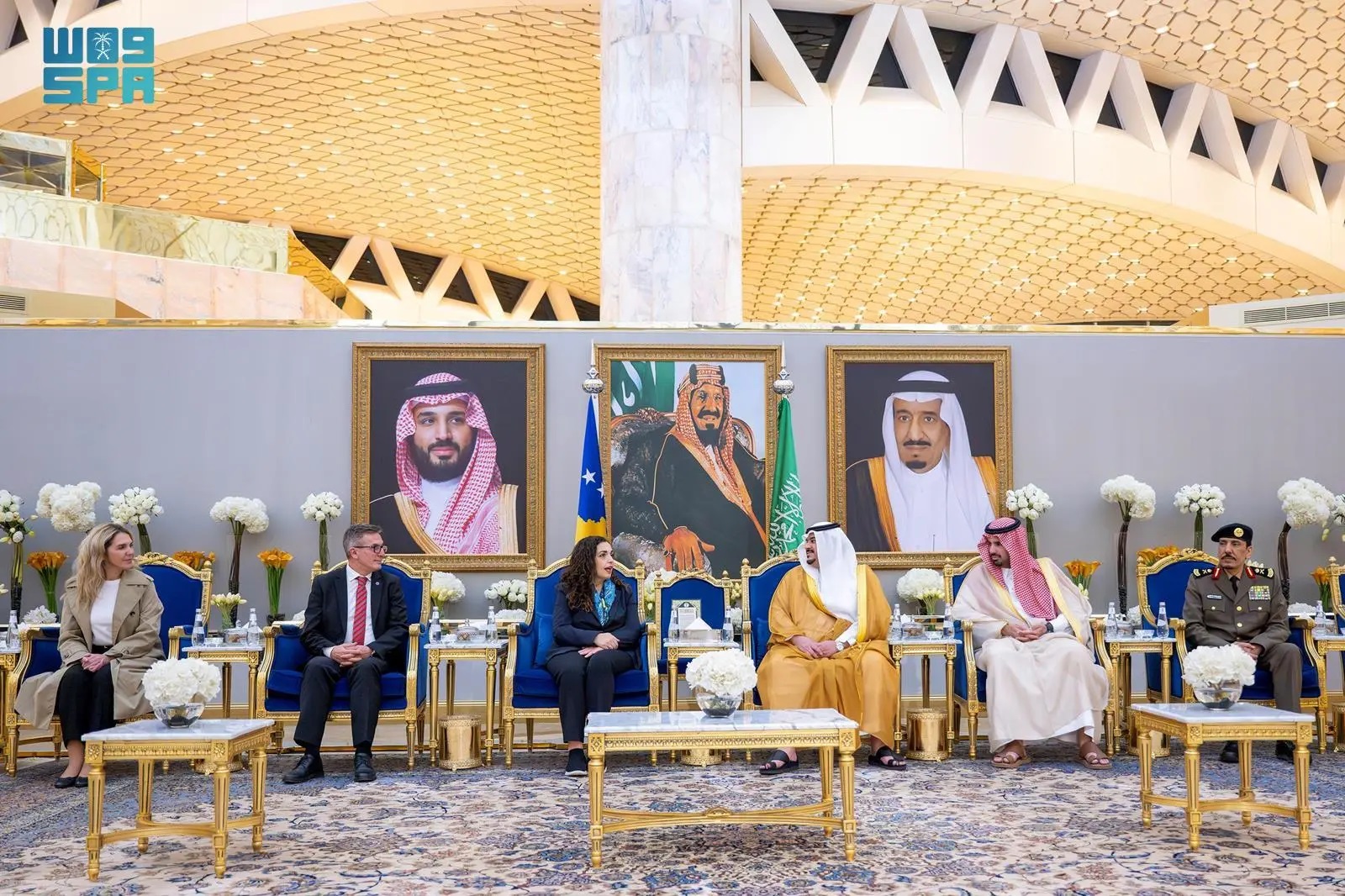 رئيسة-كوسوفا-تغادر-الرياض-وفي-مقدمة-مودعيها-نائب-أمير-المنطقة