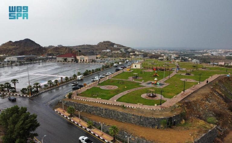 سحب-رعدية-ممطرة-مصحوبة-برياح-نشطة-على-بعض-مناطق-المملكة