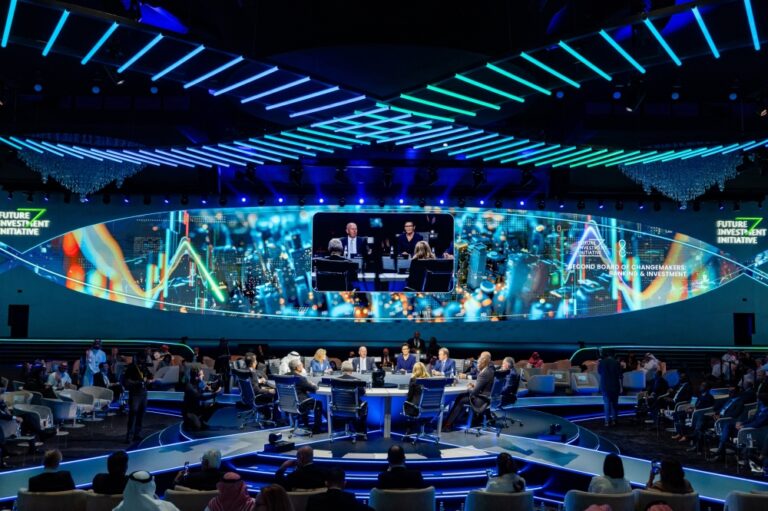 الحقباني:-السوق-المالية-السعودية-الأولى-عربيًا-بتدفقات-تريليوني-ريال