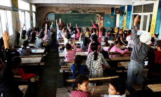 بعد-عامين-من-الانقطاع،-أطفال-غزة-يعودون-إلى-التعلم-وسط-الدمار-والأمل