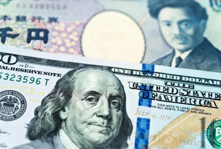 الين-يتراجع-أمام-الدولار-بعد-تثبيت-بنك-اليابان-أسعار-الفائدة