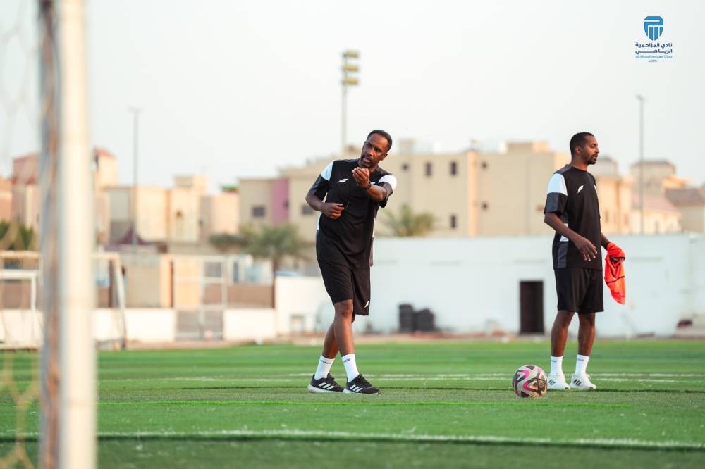 36-مدربا-يشكلون-ثورة-وطنية