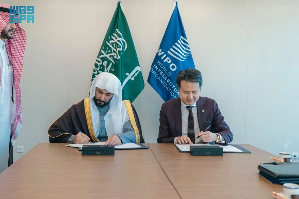 وزير-العدل-يلتقي-مدير-المنظمة-العالمية-للملكية-الفكرية-ويوقّعان-مذكرة-تفاهم-لتعزيز-التعاون-المشترك
