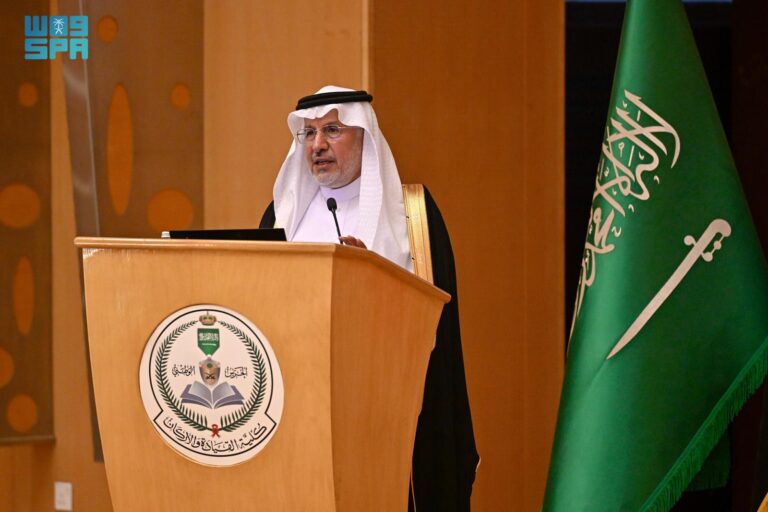 د.-الربيعة:-العمل-الإنساني-يمثل-بعدًا-إستراتيجيًا-في-الدبلوماسية-السعودية