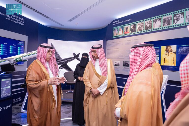 وزير-الصناعة-والثروة-المعدنية-ورئيس-الطيران-المدني-يبحثان-تعزيز-التعاون-المشترك-في-صناعة-الطيران