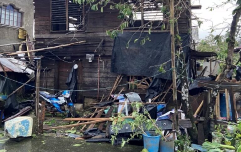 فيتنام-تعلن-إغلاق-6-مطارات-مع-اقتراب-الإعصار-“كالمايجي”