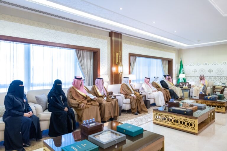 نائب-أمير-المنطقة-الشرقية-يستقبل-رئيس-وأعضاء-جمعية-بنان-للتأهيل-المهني-للأشخاص-ذوي-الإعاقة-والظروف-الخاصة