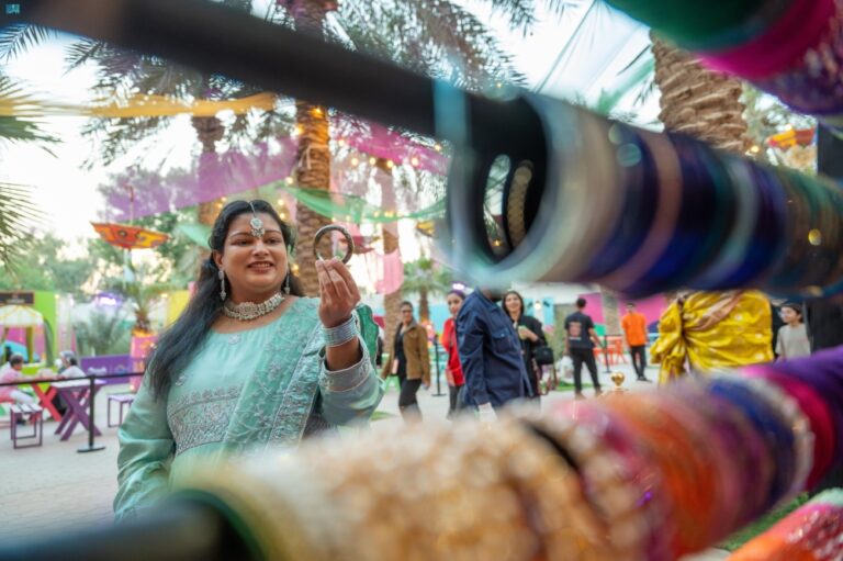 إشادة-واسعة.-“انسجام-عالمي”-تتصدر-اهتمام-الجالية-الهندية-في-المملكة