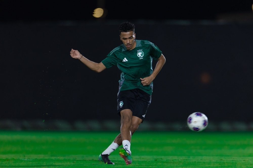 الأخضر-يدشن-تحضيراته-للعرب