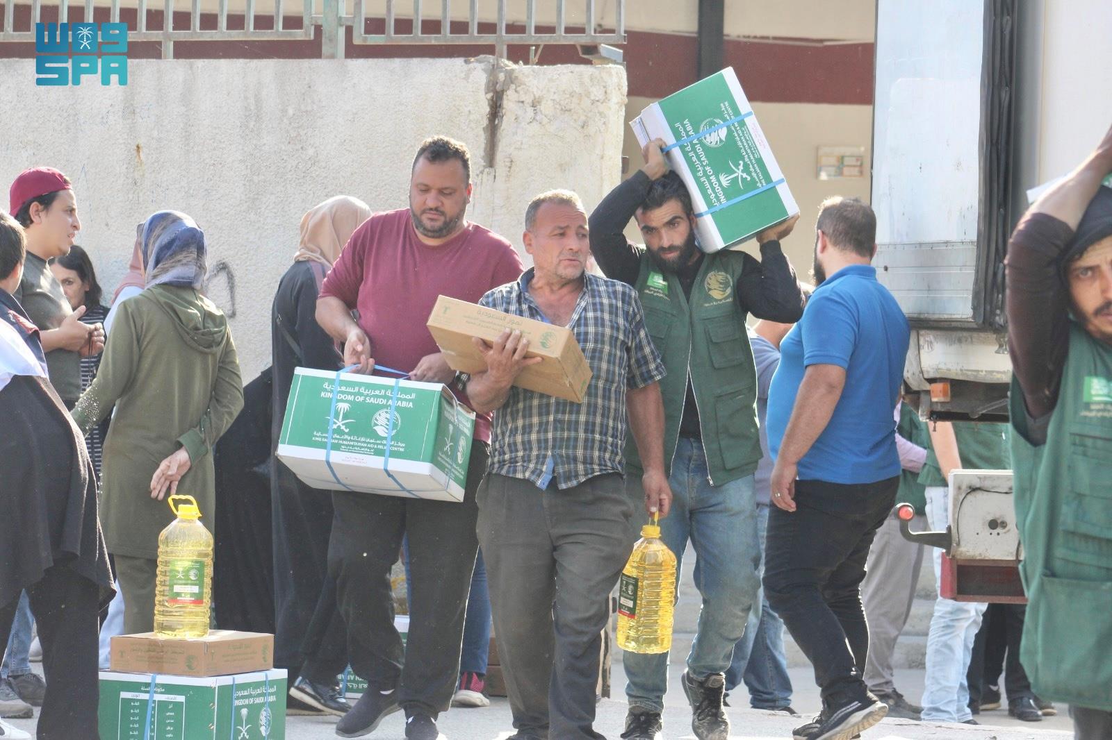 مركز-الملك-سلمان-للإغاثة-يوزّع-مساعدات-غذائية-متنوعة-في-لبنان
