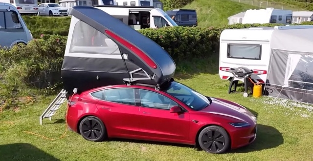 مشروع-خيمة-سقف-تيسلا-موديل-3-يتحول-لعربة-تخييم-متكاملة