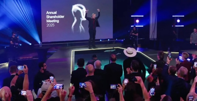 إيلون-ماسك-يحصل-على-أكبر-أجر-في-تاريخ-الشركات