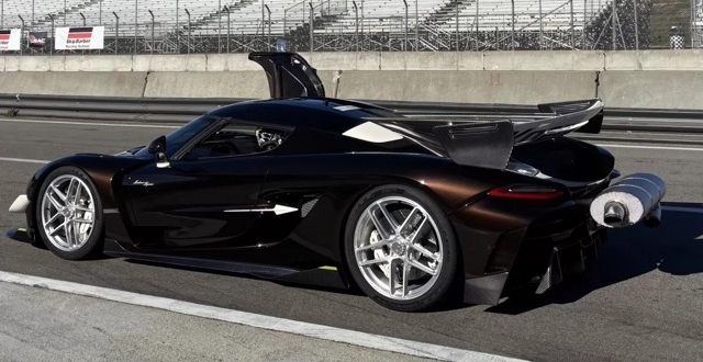 رغم-القيود-الصارمة،-كونيغسيج-ساديرز-سبير-تسجل-رقماً-قياسياً-جديداً-في-حلبة-لاغونا-سيكا