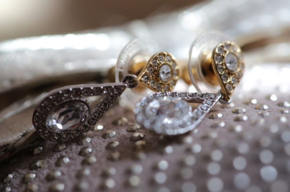 بعد-متحف-اللوفر.-سرقة-مجوهرات-في-فرنسا-بنحو-1,2-مليون-دولار