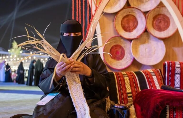 نهضة-يقودها-“بنان”.-405-ملايين-دولار-حجم-سوق-الحرف-اليدوية-بالمملكة