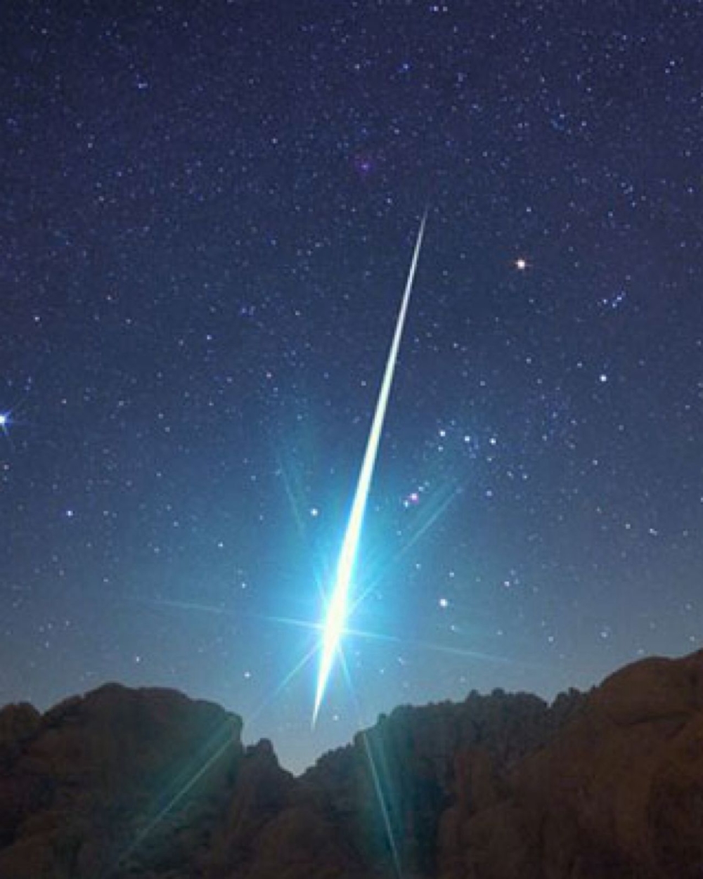 فلكية-جدة:-ذروة-زخة-شهب-الأسديات-تلمع-في-سماء-الوطن-العربي-الليلة