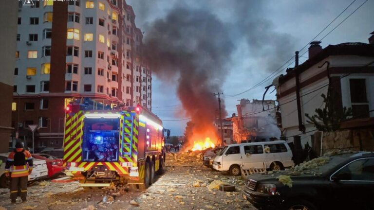 مقترح-أمريكي-يدعو-أوكرانيا-للتخلي-عن-أراضٍ-وتقليص-جيشها-لإنهاء-الحرب