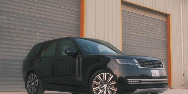 رينج-روفر-p400-موديل-2025-فخامة-بريطانية-وحضور-قوي