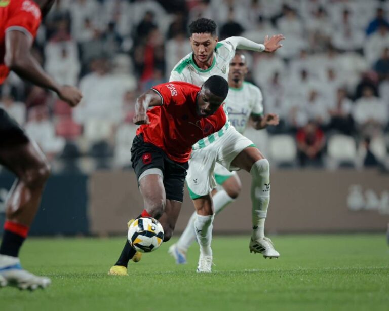 الجبلين-والرائد-في-قمة-نارية