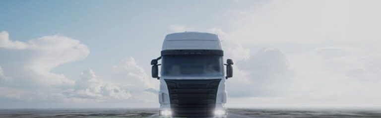 عاجل-|-5-ضوابط.-ما-هي-​​​​​​​اشتراطات-سير-الشاحنات-على-الطرق؟