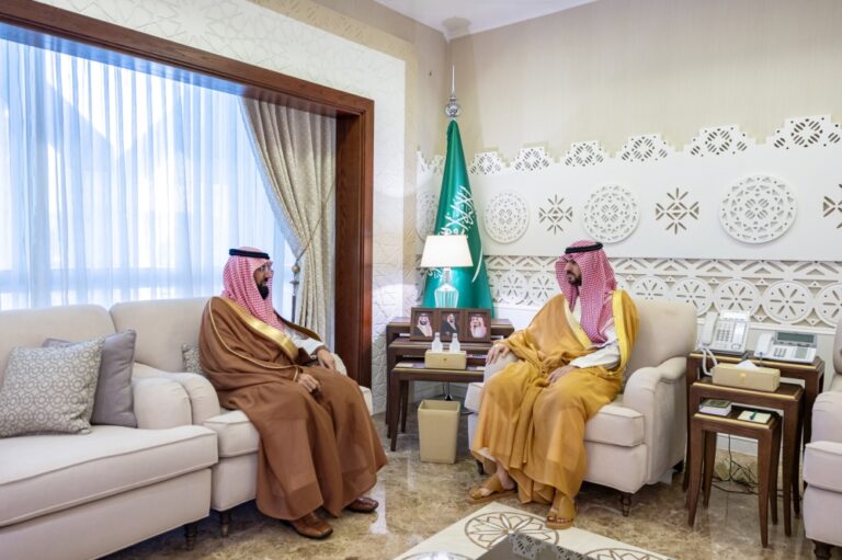نائب-أمير-المنطقة-الشرقية-يستقبل-مدير-عام-فرع-الرئاسة-العامة-للبحوث-العلمية-والإفتاء-بالمنطقة
