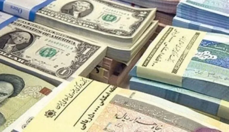 الريال-الإيراني-يهوى-لأدنى-مستوى-في-تاريخه.-والركود-يلاحق-الاقتصاد