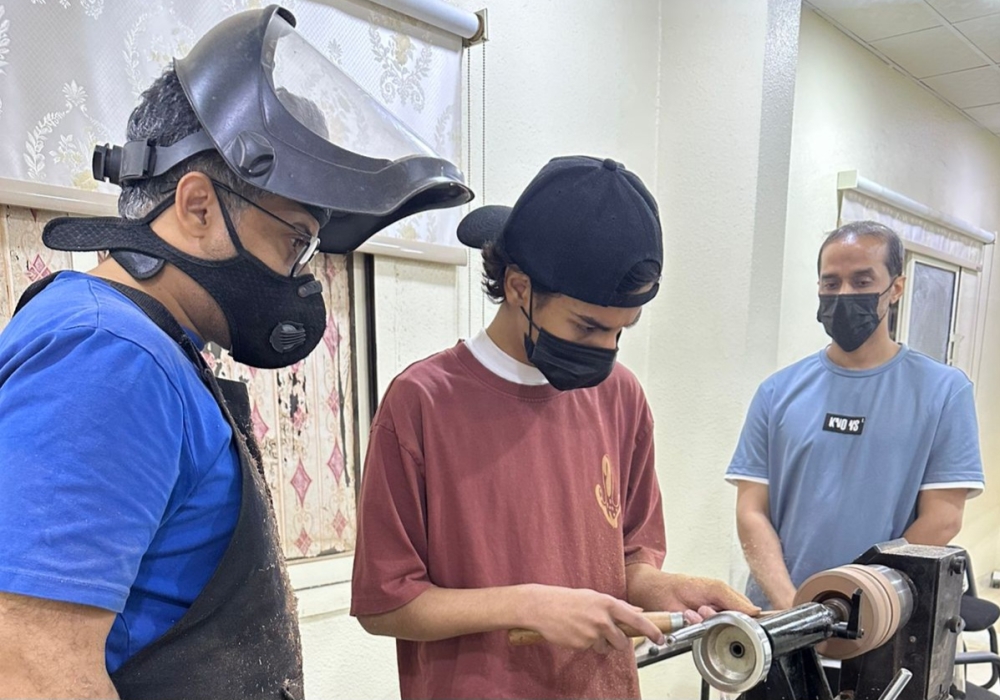 «روزنة-الحرفيين».-5-ورش-تضخ-60-حرفيًا-وحرفية-في-سوق-العمل-بالأحساء