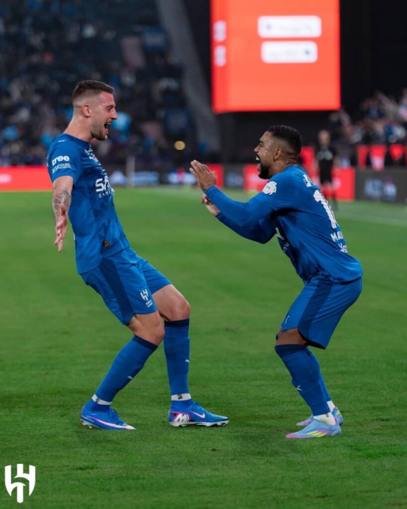 الرقيب-يعود-بسلاحه-المميز