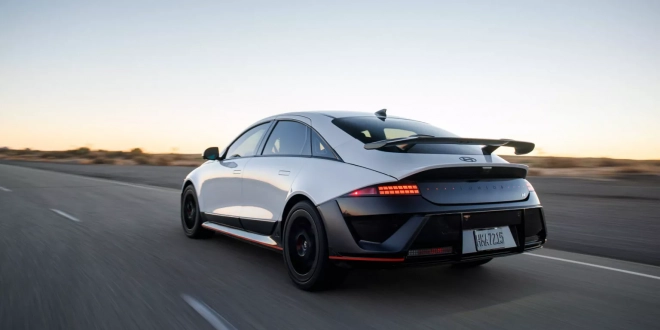 ترامب-يفرض-رسومًا-جمركية-جديدة-على-كوريا-الجنوبية-تشمل-السيارات-ويهدد-هيونداي-وكيا-وجينيسيس