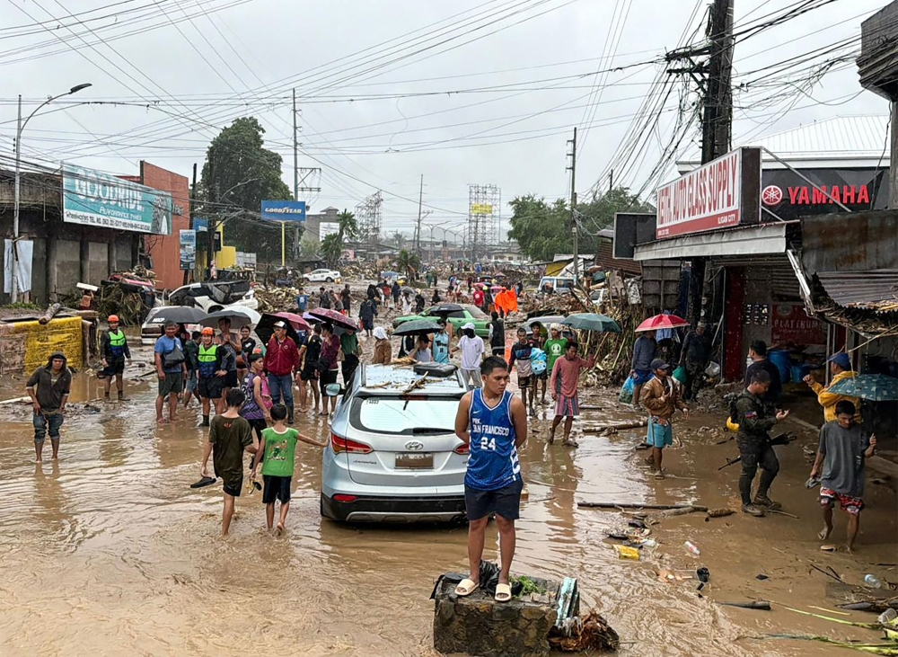 تضرر-3800-أسرة.-مصرع-8-أشخاص-بسبب-إعصار-باسيانج-في-الفلبين