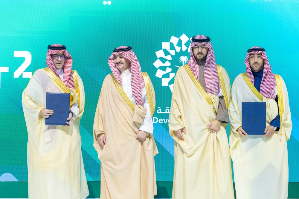 أمير-المنطقة-الشرقية-يشيد-بدعم-القيادة-لقطاع-النقل-ويؤكد-أهمية-التكامل-في-تنفيذ-المشاريع-التنموية