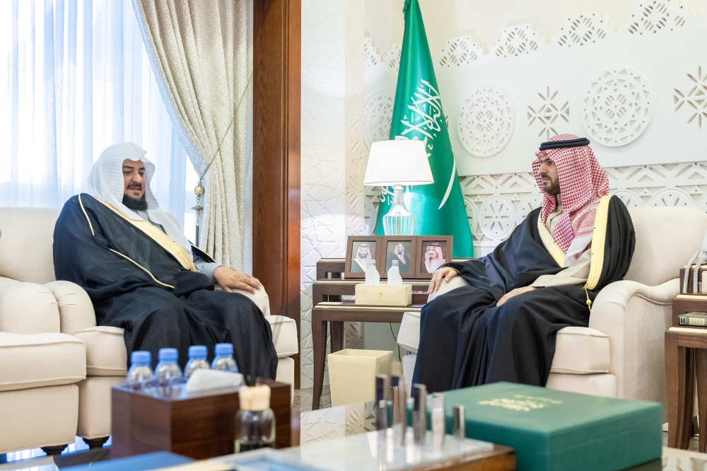 نائب-أمير-الشرقية-يستقبل-فضيلة-الدكتور-عبدالإله-الملا-بمناسبة-تكليفه-بالفتوى-في-المنطقة