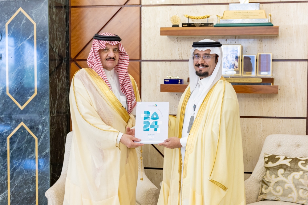 أمير-المنطقة-الشرقية-يستقبل-مدير-عام-فرع-الهيئة-السعودية-للمواصفات-والمقاييس-والجودة-بالمنطقة