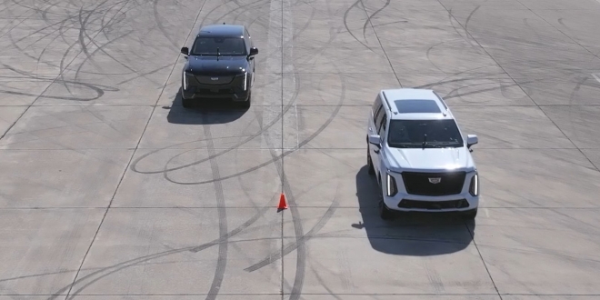 مواجهة-على-الحلبة-بين-كاديلاك-إسكاليد-v-والنسخة-الكهربائية-iq-تحدد-الفائزة-بالأداء