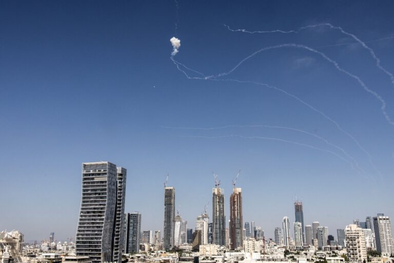 سماع-دوي-انفجارات-في-الأراضي-المحتلة