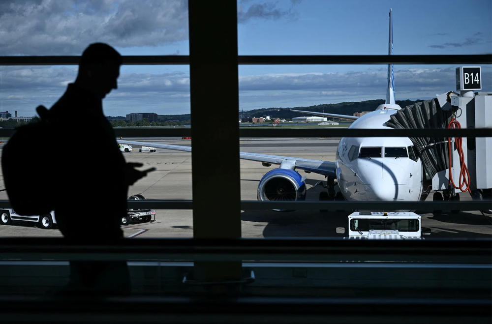 الطيران-العالمي-يتكبد-22-مليار-دولار-في-3-أيام-بسبب-حرب-إيران