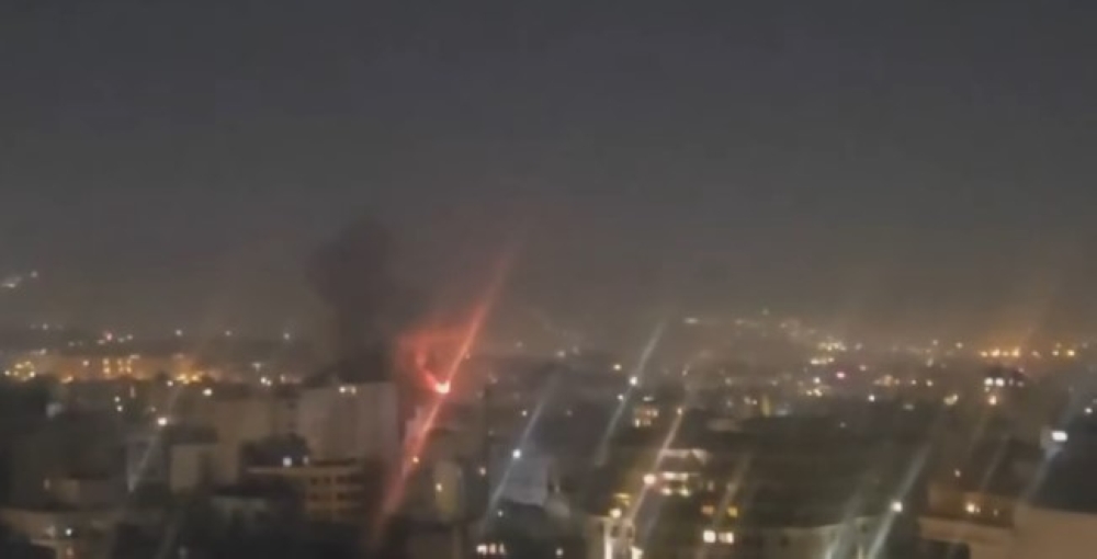 بينها-استهداف-مقر-الإذاعة-والتلفزيون.-موجة-جديدة-من-الانفجارات-في-طهران